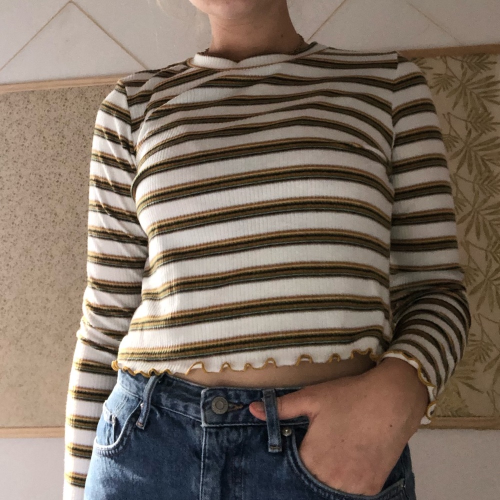 Striped Scallop-Edged Long Sleeve Top